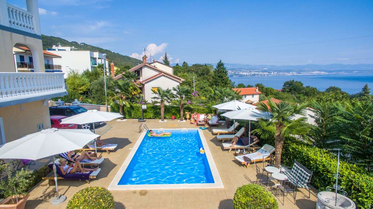 apartments opatija chiara